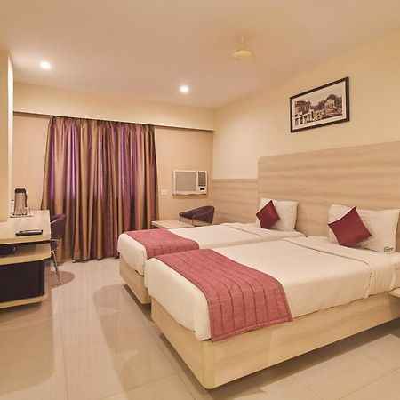 Hotel Sooriya Residency Chennai Dış mekan fotoğraf