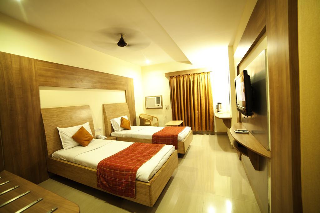 Hotel Sooriya Residency Chennai Oda fotoğraf