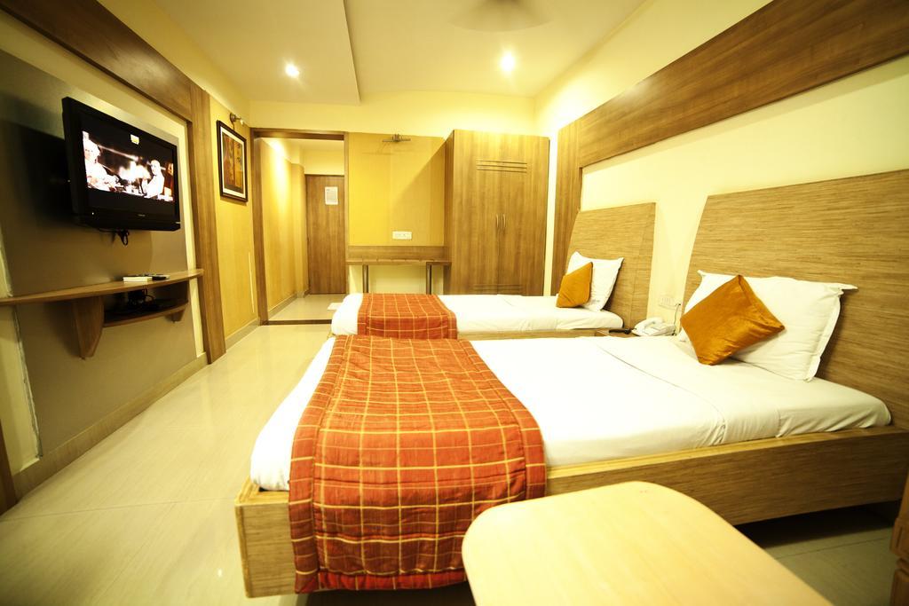 Hotel Sooriya Residency Chennai Oda fotoğraf